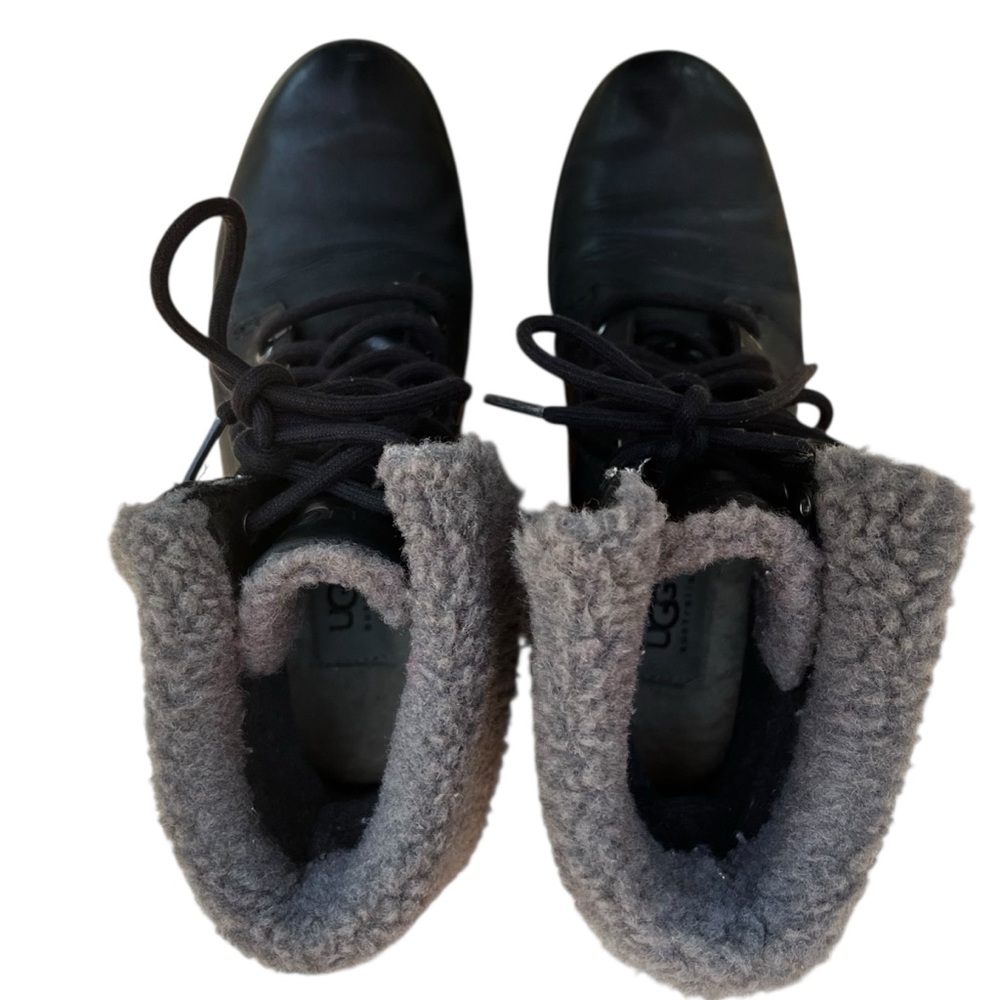 UGG Australia Zea Ankle Wedge Snow Boots Black Bootie Women's Size 6 - Picture 7 of 13